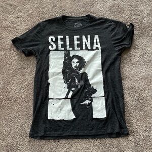Selena Charcoal Gray Graphic Tee SIZE S